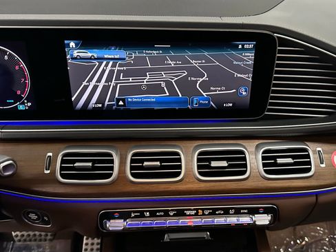 Certified 2025 Mercedes-Benz GLS 450 4MATIC image 30