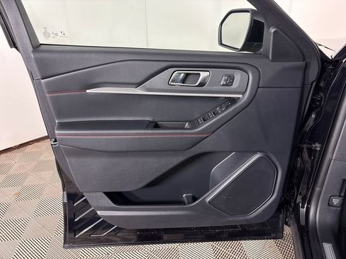 New 2026 Ford Explorer ST-Line w/ ST-Line Street Pack RWD image 22