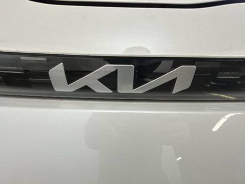 Used 2023 Kia Soul LX w/ Option Group 015 FWD image 8
