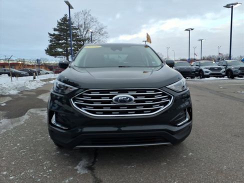 Certified 2022 Ford Edge SEL image 2