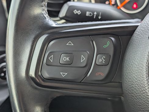 Used 2018 Jeep Wrangler Unlimited Sport S AWD/4WD image 23