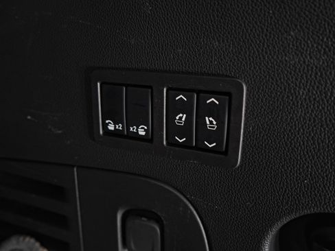 Used 2019 Chevrolet Tahoe Premier w/ Premier Plus Edition image 11