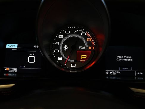 Certified 2018 Ferrari GTC4Lusso V12 image 95