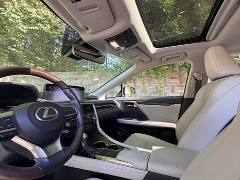 Certified 2022 Lexus RX 350 FWD w/ Premium Package image 21