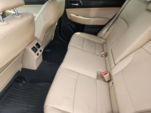 Used 2017 Subaru Outback 2.5i Limited image 29