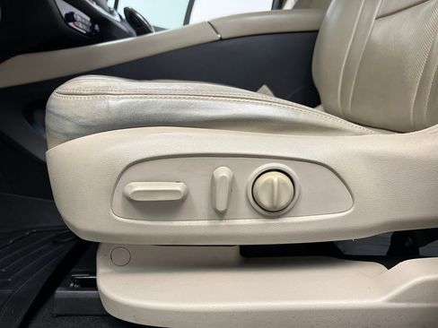 Used 2018 Buick Enclave Premium image 10