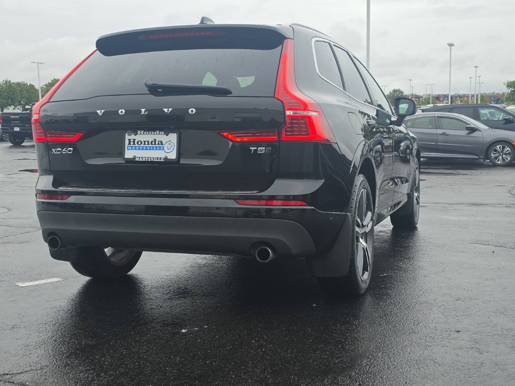 Used 2019 Volvo XC60 T5 Momentum w/ Multimedia Package AWD/4WD image 9