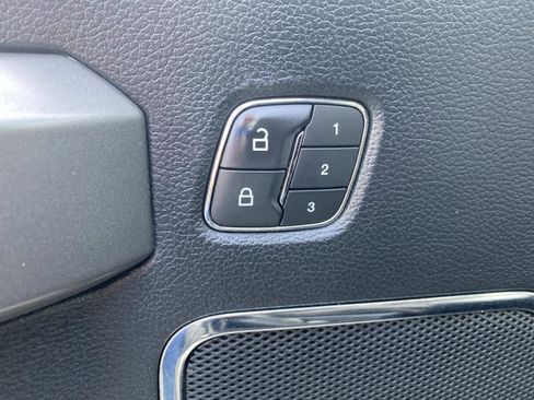 Used 2020 Ford F150 Platinum w/ Equipment Group 701A Luxury image 18