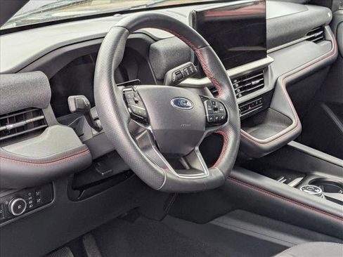 Used 2025 Ford Explorer ST-Line AWD/4WD image 17