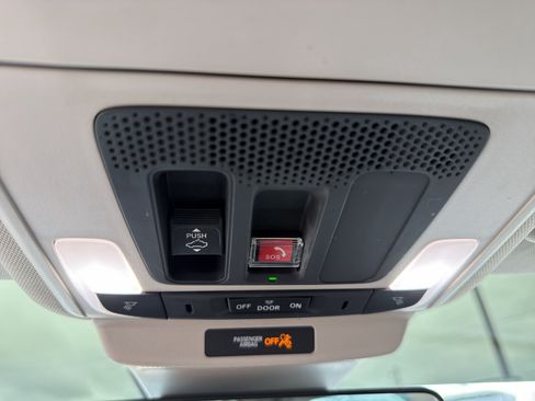 Used 2025 Honda Accord EX-L image 31