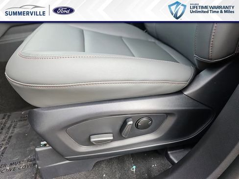 New 2026 Ford Explorer Active RWD image 20