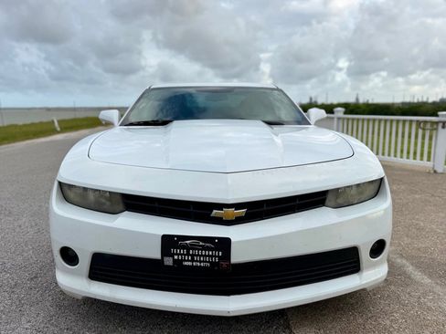 Used 2015 Chevrolet Camaro LT RWD image 2