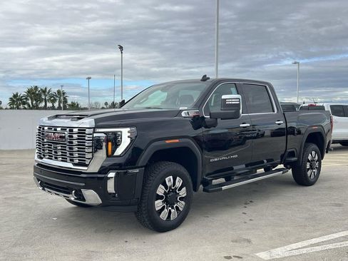 New 2026 GMC Sierra 3500 Denali image 7