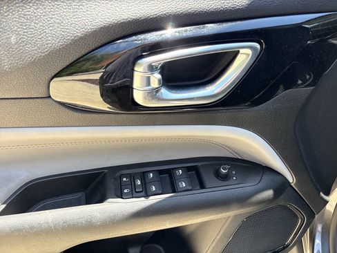 Used 2022 Jeep Compass Limited AWD/4WD image 16