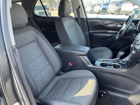 Used 2020 Chevrolet Equinox LT image 26