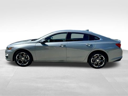 Used 2024 Chevrolet Malibu LT FWD image 9