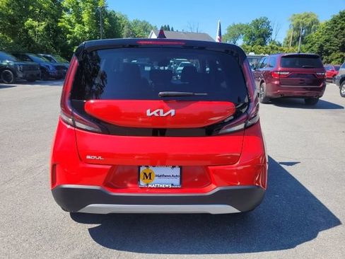 Certified 2024 Kia Soul LX w/ Option Group 015 FWD image 4