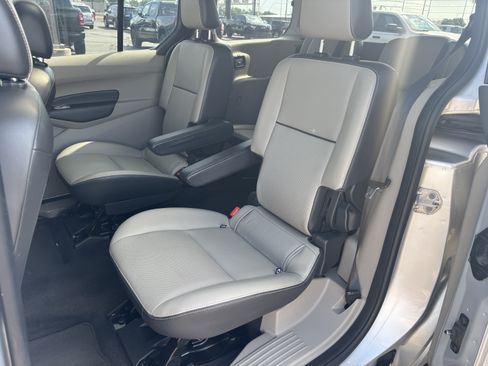 Used 2016 Ford Transit Connect Titanium FWD image 25