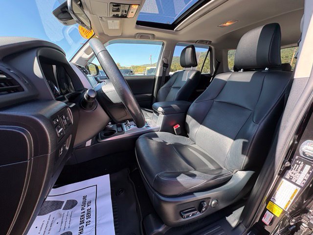 Used 2023 Toyota 4Runner Limited AWD/4WD image 27