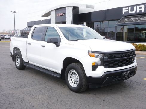 Used 2024 Chevrolet Silverado 1500 W/T w/ WT Value Package AWD/4WD image 2