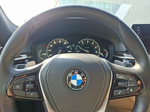Used 2018 BMW 530i xDrive AWD/4WD image 20