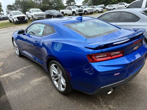 Used 2016 Chevrolet Camaro SS RWD image 6