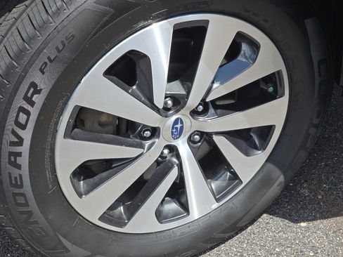 Used 2023 Subaru Outback Premium AWD/4WD image 13