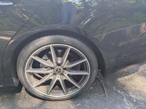 Used 2018 Mercedes-Benz S 560 Sedan image 10