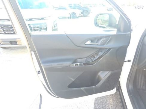 New 2026 Chevrolet Equinox LT image 10