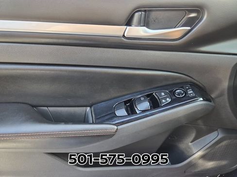 Used 2024 Nissan Altima 2.5 SR FWD image 30