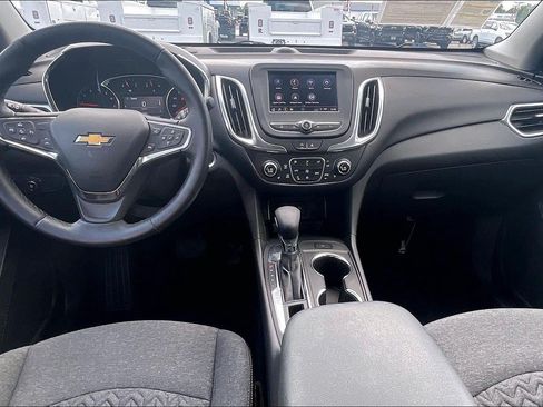 Used 2024 Chevrolet Equinox LT w/ LPO, Floor Liner Package FWD image 16