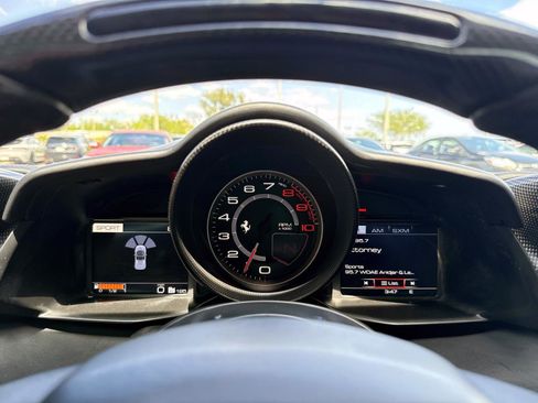 Used 2018 Ferrari 488 Spider image 33