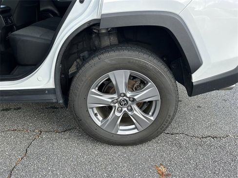 Used 2024 Toyota RAV4 XLE image 20