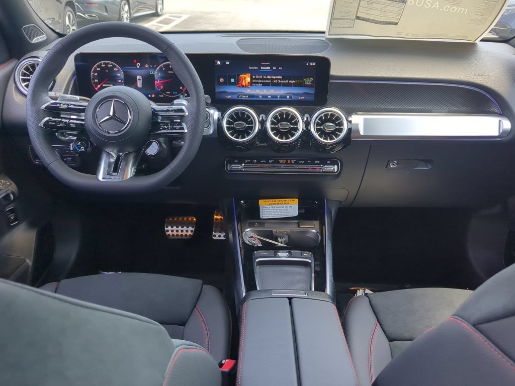 Used 2024 Mercedes-Benz GLB 35 AMG 4MATIC image 12