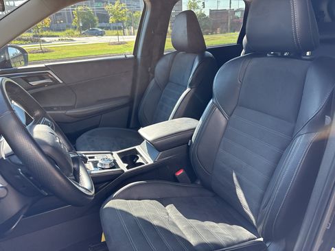 Used 2024 Mitsubishi Outlander SE AWD/4WD image 12