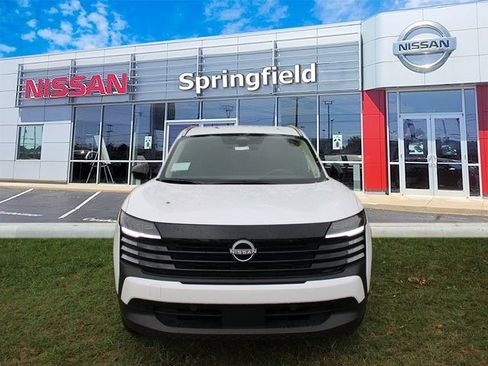 New 2026 Nissan Kicks SV w/ Cold Weather Package image 2