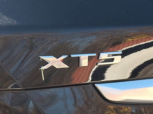 Certified 2022 Cadillac XT5 Luxury image 36