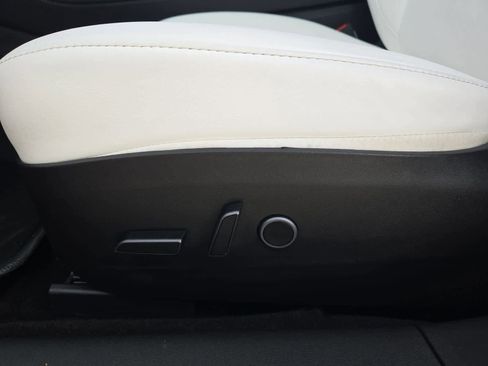 Used 2023 Tesla Model 3 Standard Range image 15