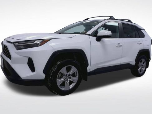 Used 2023 Toyota RAV4 XLE AWD/4WD image 17