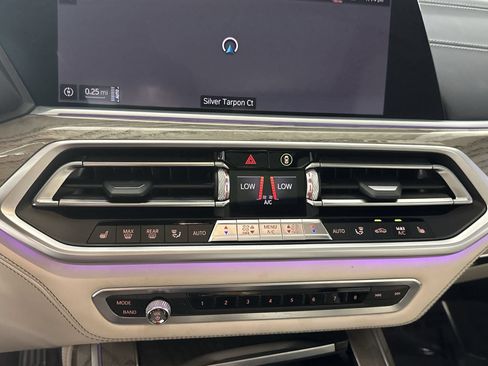 Used 2019 BMW X7 xDrive50i w/ Executive Package AWD/4WD image 19