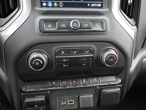 Used 2021 Chevrolet Silverado 1500 Custom w/ Safety Confidence Package AWD/4WD image 20