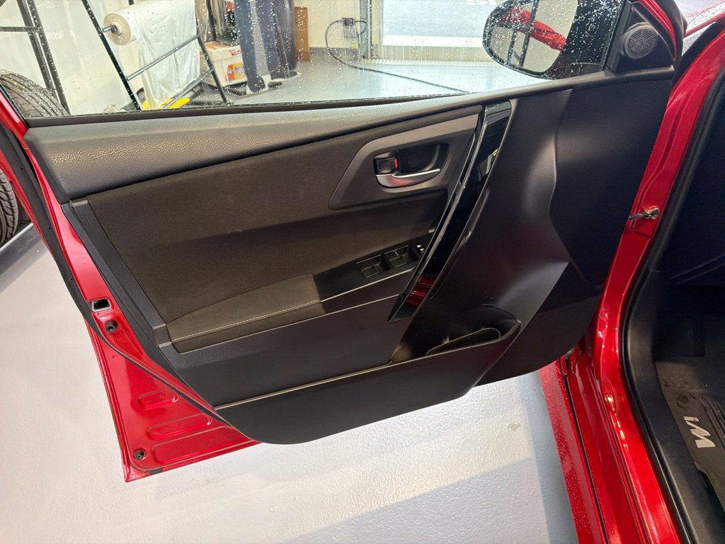 Used 2018 Toyota Corolla iM FWD image 17