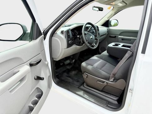 Used 2012 Chevrolet Silverado 1500 W/T image 7