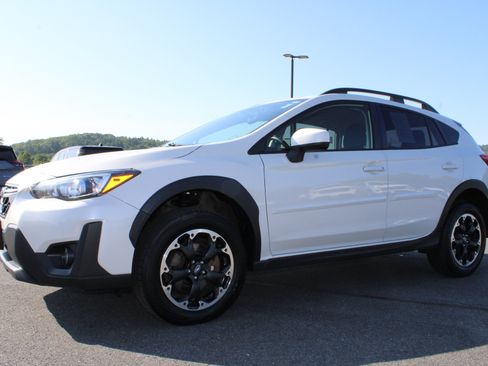 Used 2023 Subaru Crosstrek 2.0i Premium AWD/4WD image 13