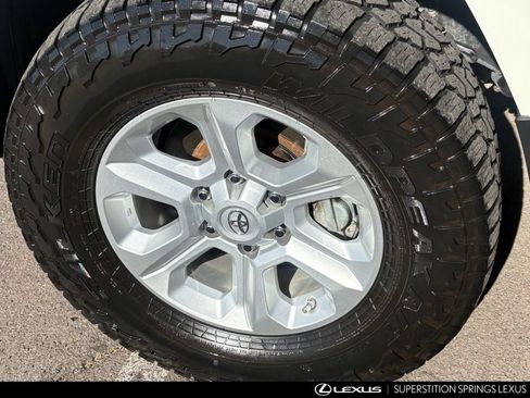 Used 2012 Toyota 4Runner Limited AWD/4WD image 6