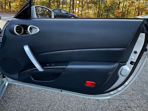 Used 2008 Nissan 350Z Touring image 22