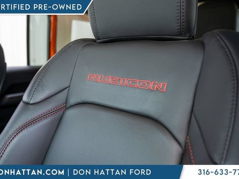 Used 2025 Jeep Wrangler Unlimited Rubicon w/ Convenience Group AWD/4WD image 23