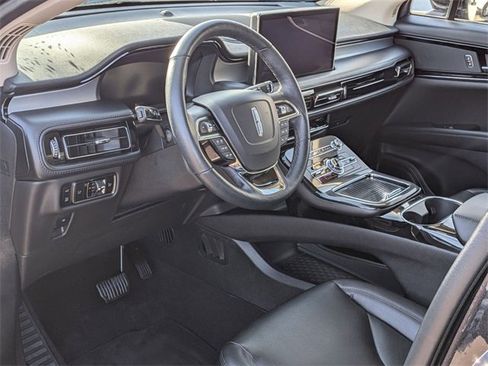 Certified 2023 Lincoln Nautilus AWD image 11