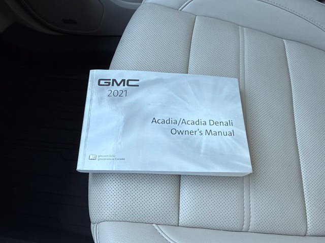 Used 2021 GMC Acadia Denali w/ Denali Ultimate Package AWD/4WD image 32