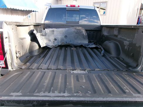 Used 2012 GMC Sierra 2500 Denali w/ Suspension Package, Off-Road image 13